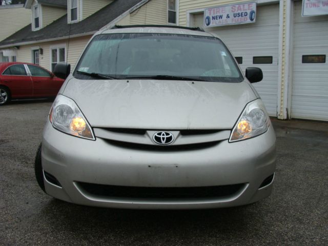 2007 Toyota Sienna 4.6L XLT Sport