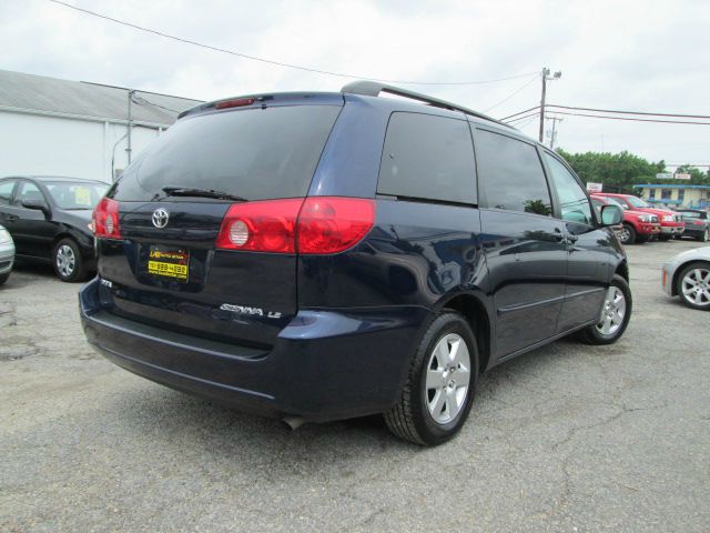 2007 Toyota Sienna SR5 Sport Edition