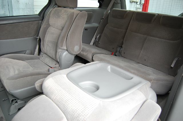 2007 Toyota Sienna SR5 Sport Edition