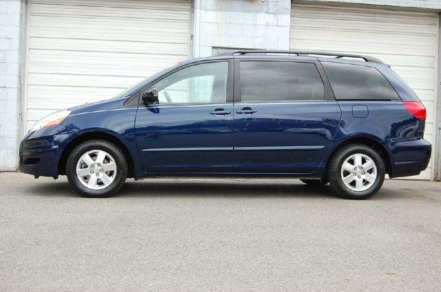 2007 Toyota Sienna SR5 Sport Edition