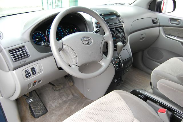 2007 Toyota Sienna SR5 Sport Edition