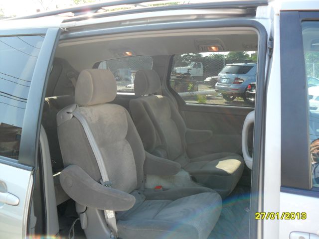 2007 Toyota Sienna Unknown