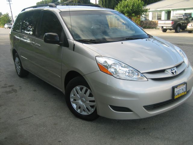 2007 Toyota Sienna XLT, Local Trade In