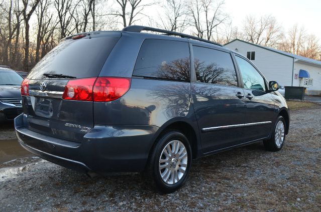 2007 Toyota Sienna XLT 4.6L 4WD