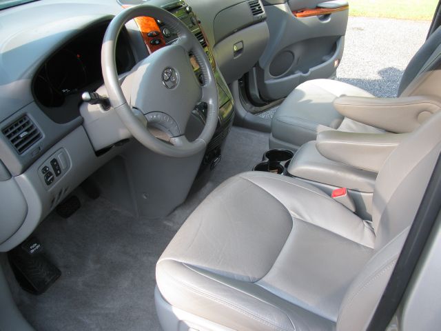 2007 Toyota Sienna SR5 Sport Edition