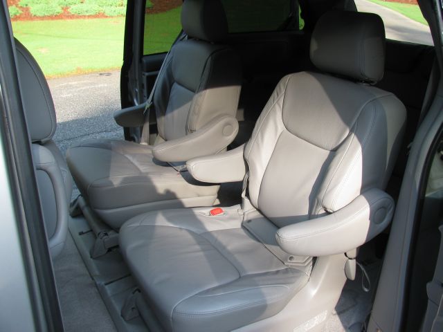 2007 Toyota Sienna SR5 Sport Edition