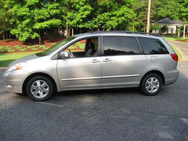 2007 Toyota Sienna SR5 Sport Edition