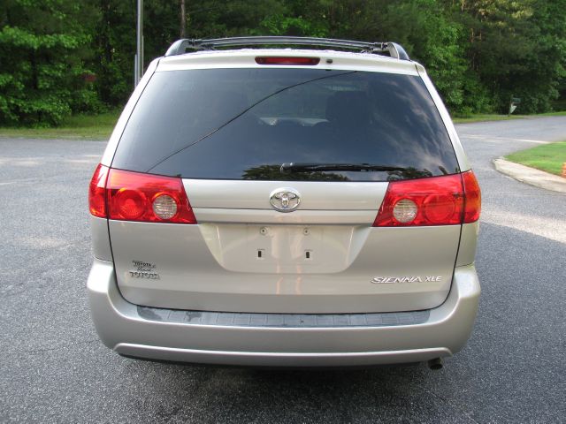 2007 Toyota Sienna SR5 Sport Edition