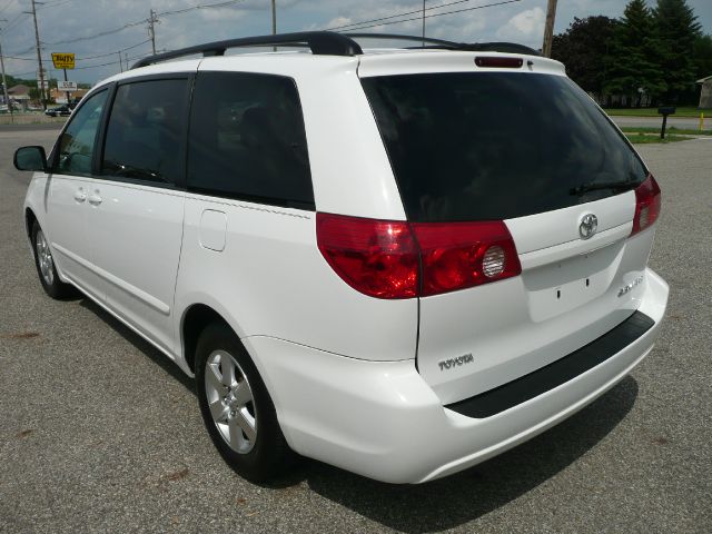 2008 Toyota Sienna SR5 Sport Edition