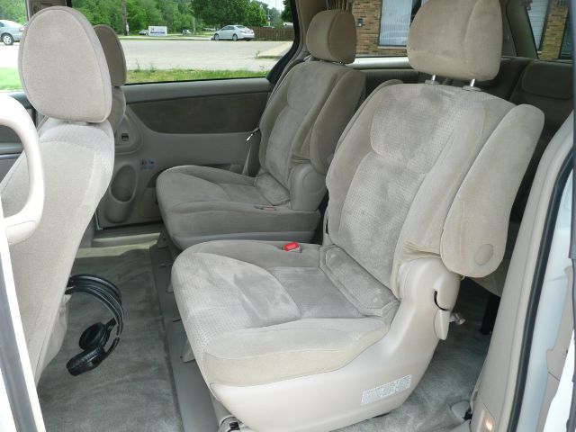 2008 Toyota Sienna SR5 Sport Edition