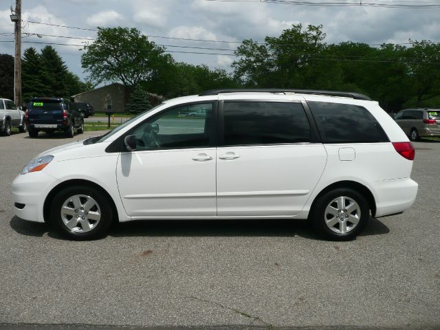 2008 Toyota Sienna SR5 Sport Edition