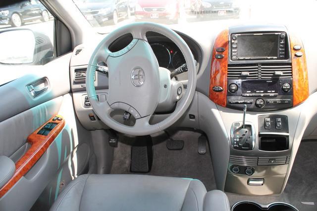 2008 Toyota Sienna SEL Sport Utility 4D