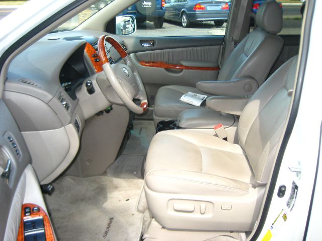 2008 Toyota Sienna Power LIFT GATE