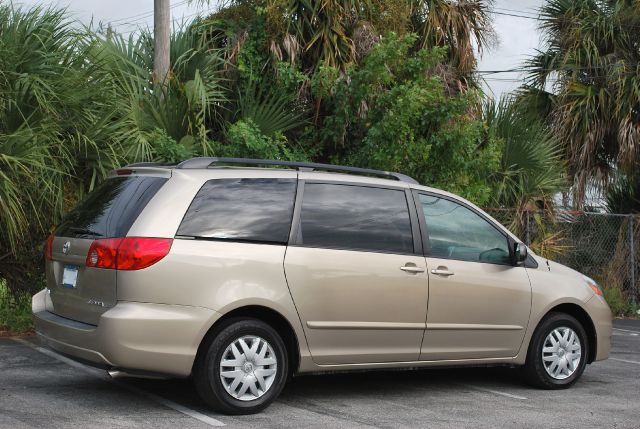 2008 Toyota Sienna SR5 Sport Edition