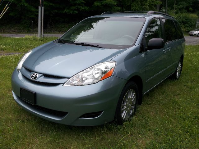 2008 Toyota Sienna 4.6L XLT Sport