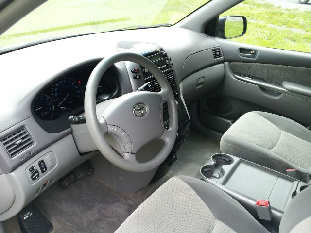 2008 Toyota Sienna 4.6L XLT Sport