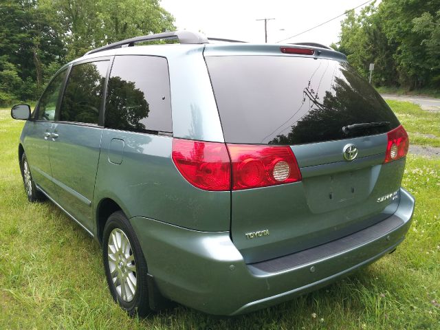 2008 Toyota Sienna 4.6L XLT Sport