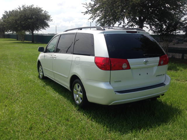 2008 Toyota Sienna GT Black Leather