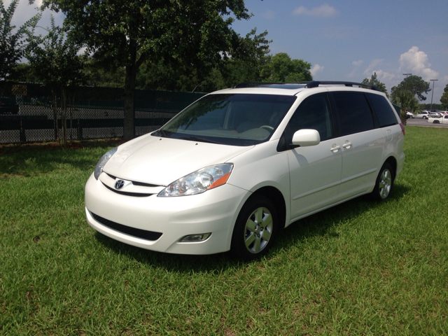 2008 Toyota Sienna GT Black Leather