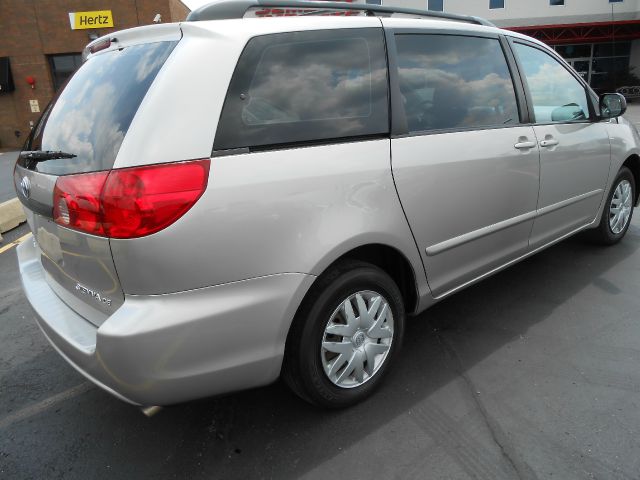 2008 Toyota Sienna XLT, Local Trade In