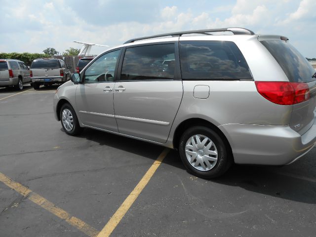 2008 Toyota Sienna XLT, Local Trade In