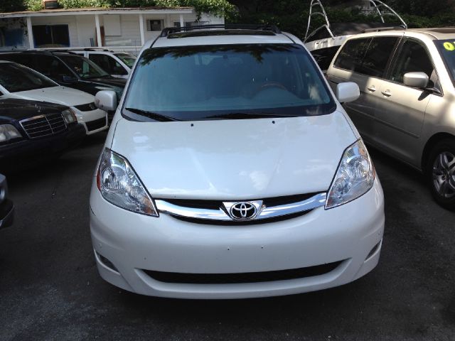 2008 Toyota Sienna XLT 4.6L 4WD