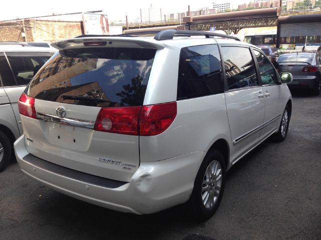 2008 Toyota Sienna XLT 4.6L 4WD