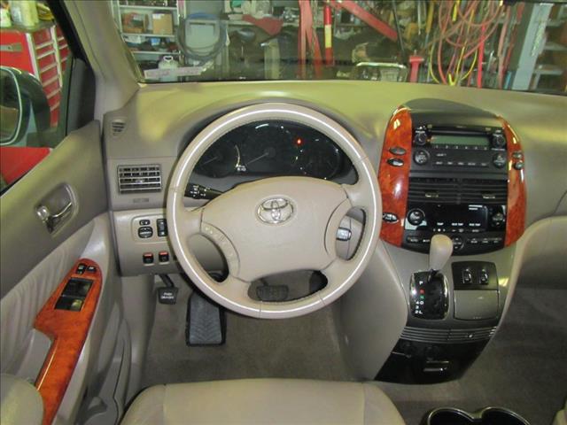 2008 Toyota Sienna SEL Sport Utility 4D