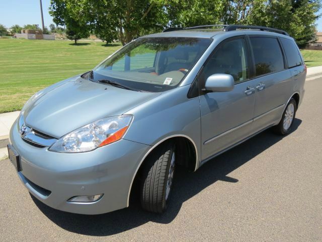 2008 Toyota Sienna GT Black Leather