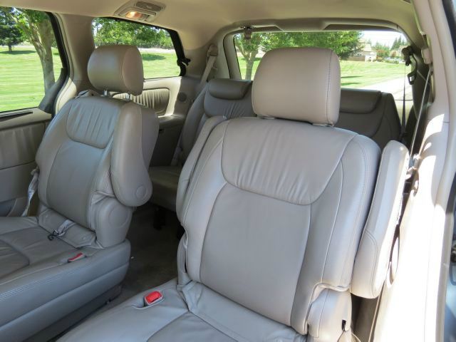 2008 Toyota Sienna GT Black Leather