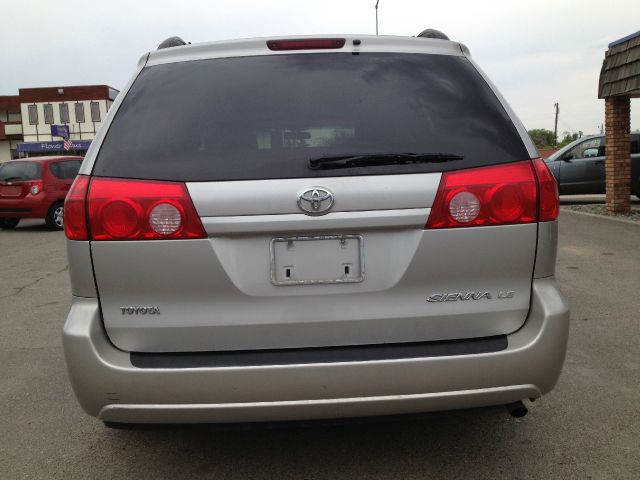 2008 Toyota Sienna SR5 Sport Edition