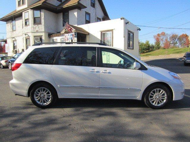 2008 Toyota Sienna EDIE Bauer