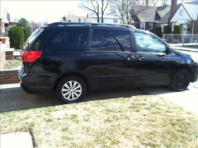 2008 Toyota Sienna Unknown