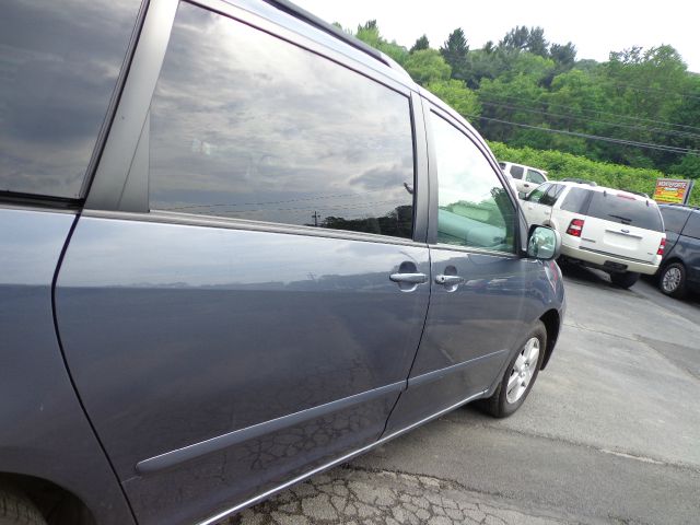 2008 Toyota Sienna SR5 Sport Edition