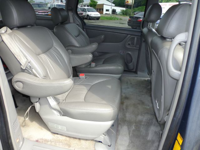 2008 Toyota Sienna SR5 Sport Edition