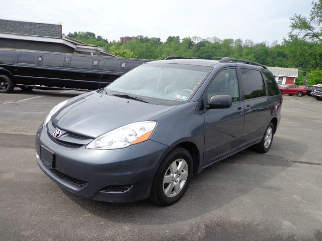 2008 Toyota Sienna SR5 Sport Edition