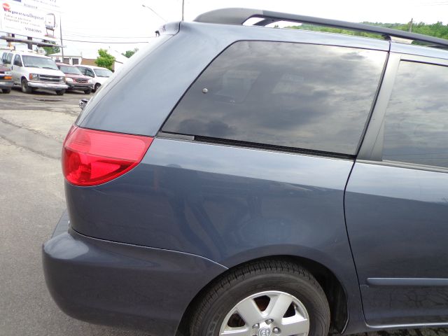 2008 Toyota Sienna SR5 Sport Edition