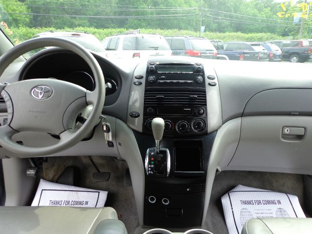 2008 Toyota Sienna SR5 Sport Edition