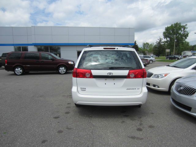 2008 Toyota Sienna XLT, Local Trade In