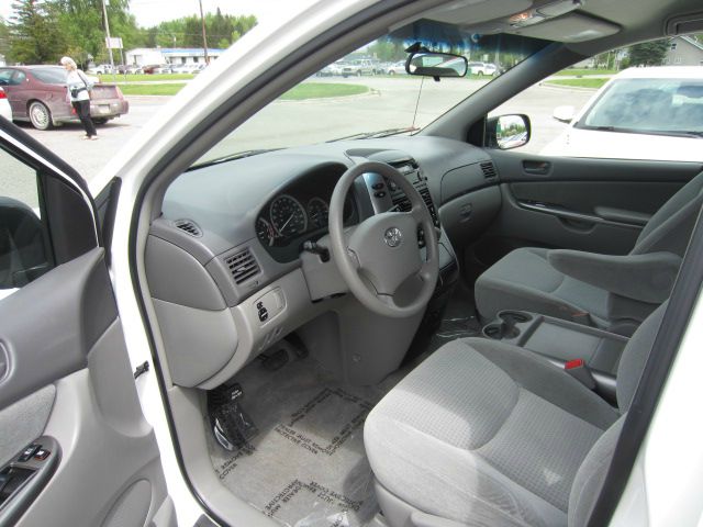 2008 Toyota Sienna XLT, Local Trade In