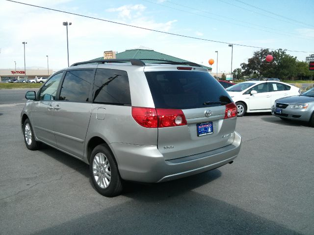 2008 Toyota Sienna 4.6L XLT Sport