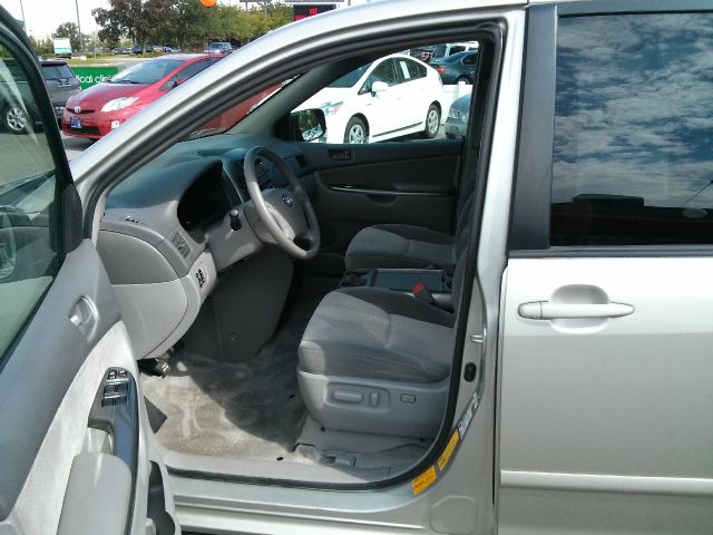 2008 Toyota Sienna 4.6L XLT Sport