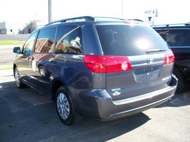 2009 Toyota Sienna XLT, Local Trade In