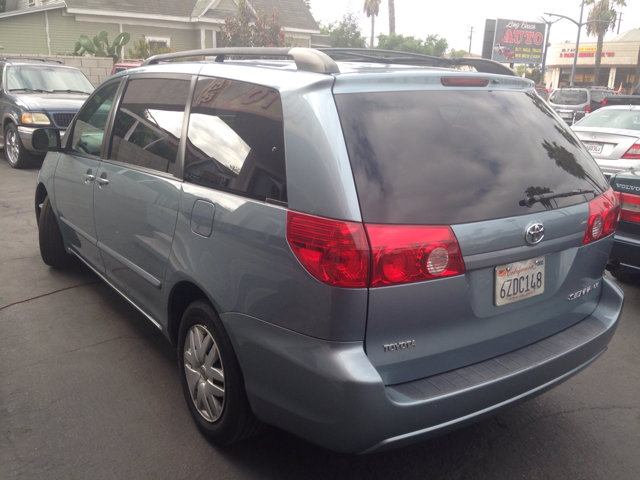 2009 Toyota Sienna 1996 Buick