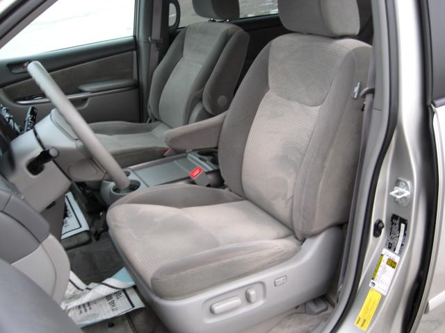 2009 Toyota Sienna X