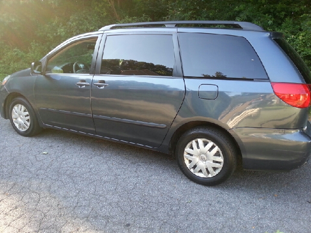 2009 Toyota Sienna XLT, Local Trade In