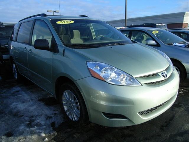 2009 Toyota Sienna X