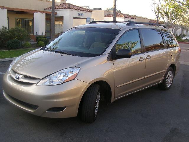 2009 Toyota Sienna X