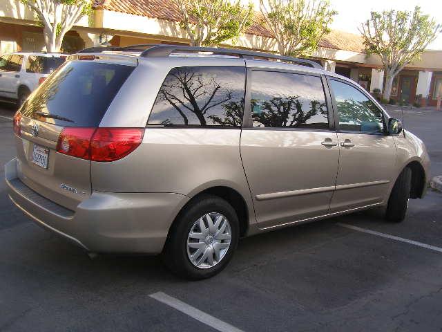 2009 Toyota Sienna X