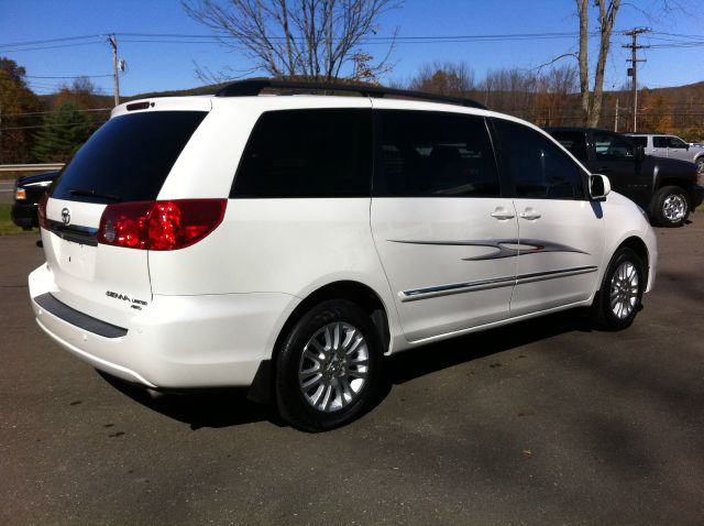 2009 Toyota Sienna Unknown